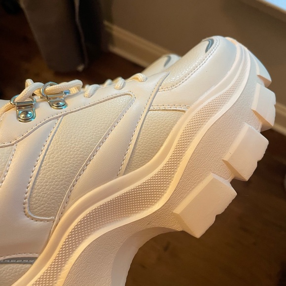 Chunky Sneakers - Picture 7 of 12